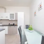 Golden House Apartamento *
