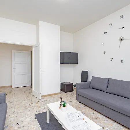 Golden House Appartamento *