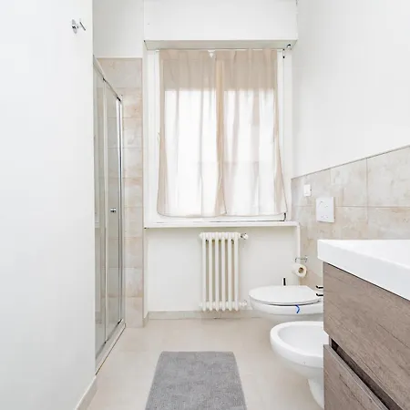 Golden House 베르가모