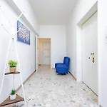 Golden House Appartement *