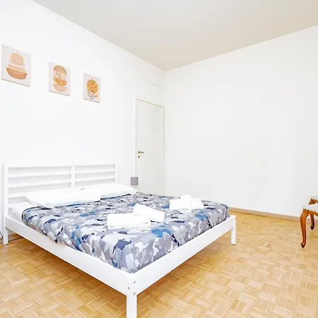 Apartment Golden House *